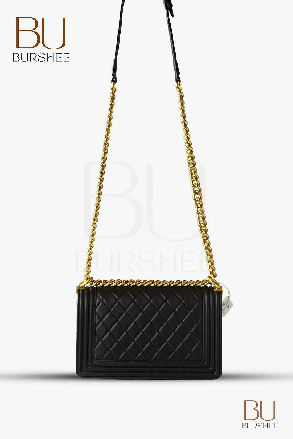 C H A N E L - MEDIUM SIZE BAG . A