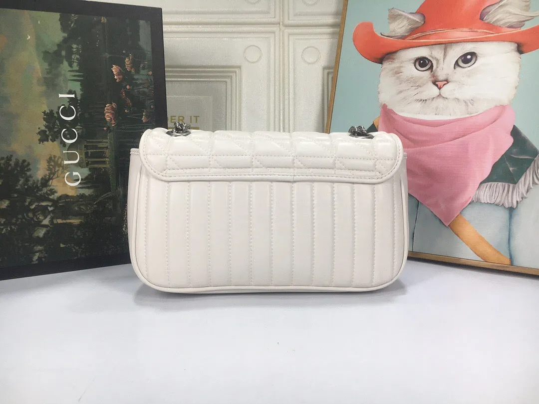 Luxury Purses - GUC - 6399